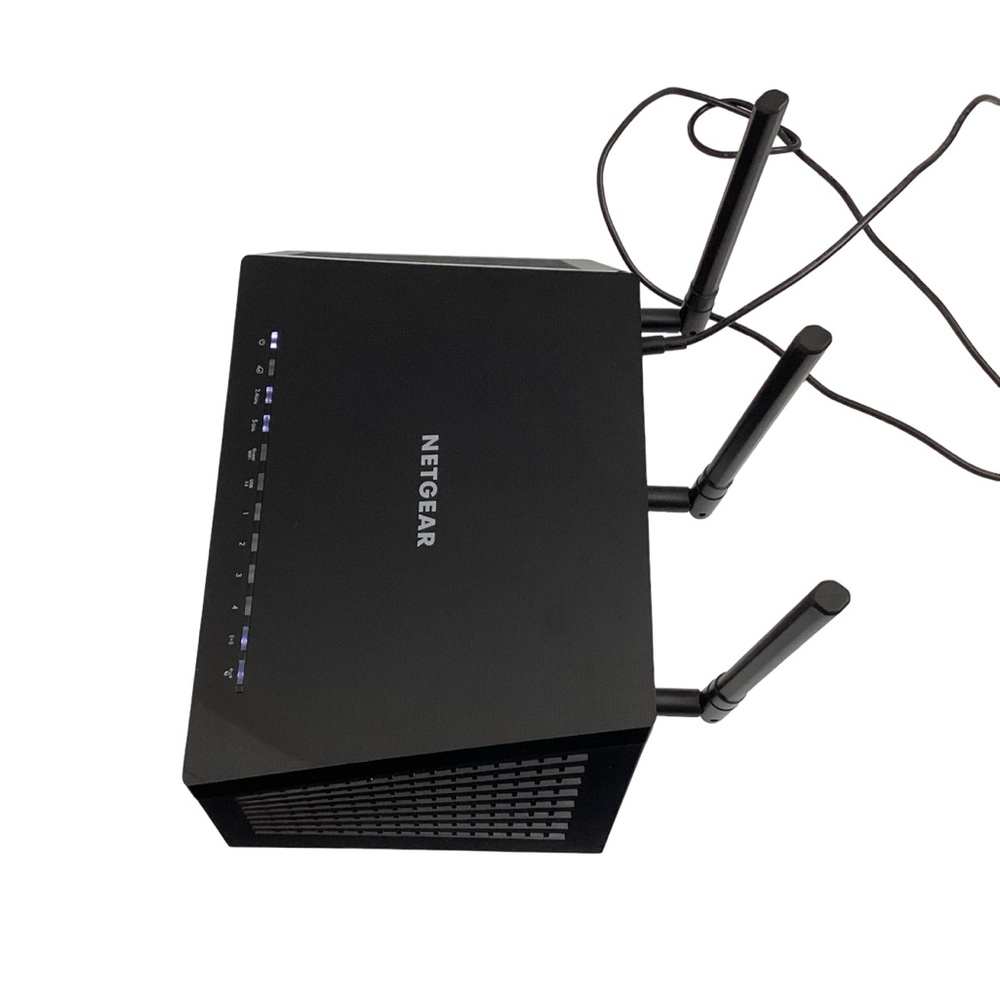 NETGEAR Nighthawk R6700 AC1750 Smart Wi-Fi Router - Picture 3 of 4